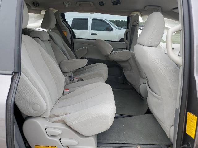 5TDKK3DC7ES508401 - 2014 TOYOTA SIENNA LE GRAY photo 11