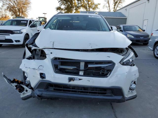 JF2GTABC3JH271738 - 2018 SUBARU CROSSTREK WHITE photo 5