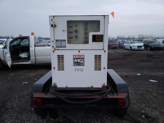 4GNFU122X2B007912 - 2002 WHIS GENERATOR WHITE photo 6