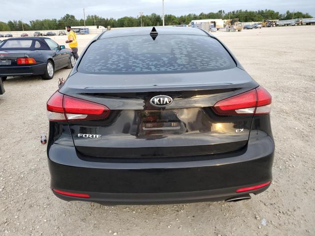 3KPFN4A88JE166766 - 2018 KIA FORTE EX BLACK photo 6