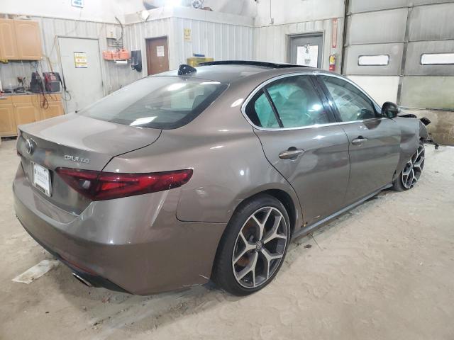 ZARFANAN3K7598888 - 2019 ALFA ROMEO GIULIA GRAY photo 3