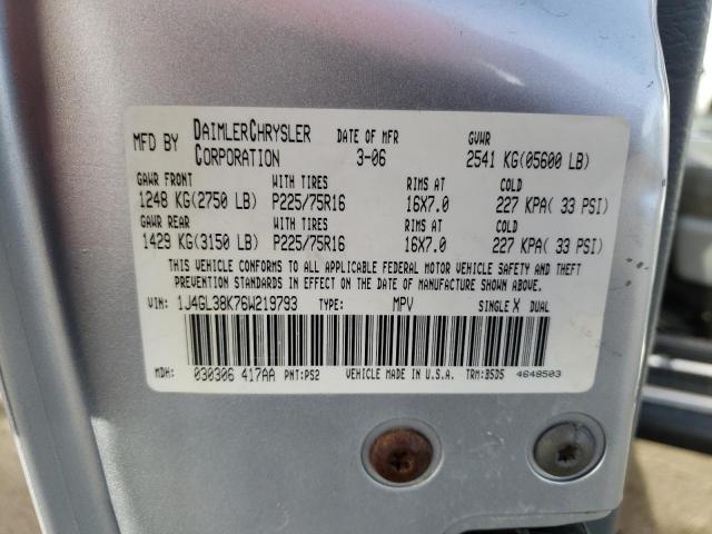 1J4GL38K76W219793 - 2006 JEEP LIBERTY RE SILVER photo 12