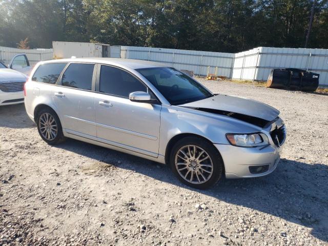 YV1382MW4A2533260 - 2010 VOLVO V50 2.4I SILVER photo 4