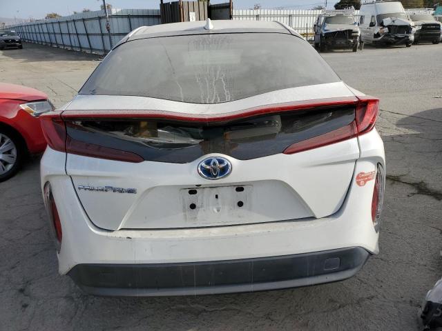 JTDKARFP6H3004031 - 2017 TOYOTA PRIUS PRIM 白色 照片 6