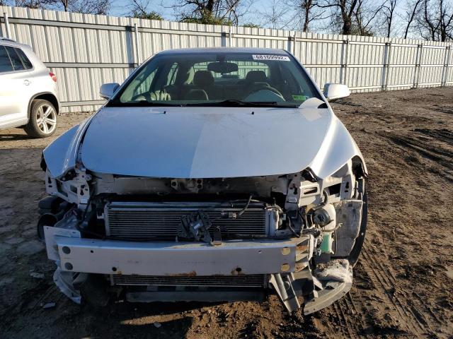 1G1ZC5E00CF175315 - 2012 CHEVROLET MALIBU 1LT 银色 照片 5