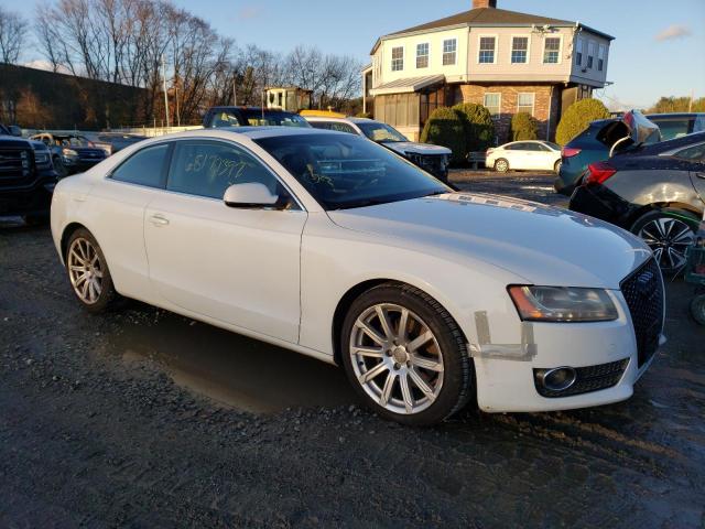 WAULFAFR4CA042027 - 2012 AUDI A5 PREMIUM WHITE photo 4