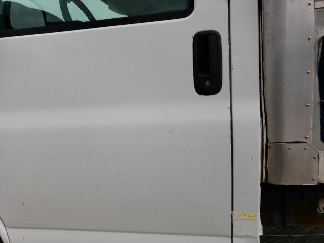 1GDHG31V071245665 - 2007 GMC SAVANA CUT WHITE photo 12