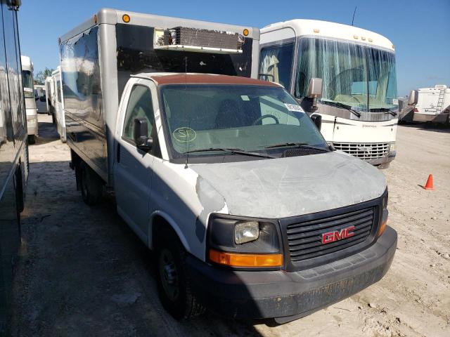 1GDHG31V071245665 - 2007 GMC SAVANA CUT WHITE photo 4