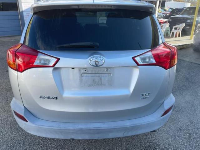 2T3RFREVXDW016500 - 2013 TOYOTA RAV4 XLE SILVER photo 4