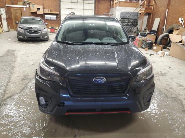 JF2SKARC6MH575976 - 2021 SUBARU FORESTER S BLACK photo 5