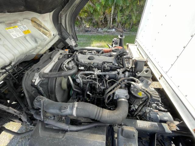 J8BC4W16887004850 - 2008 CHEVROLET TILT MASTE WHITE photo 7