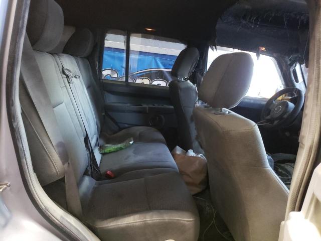 1J8HG48KX7C562775 - 2007 JEEP COMMANDER 银色 照片 11