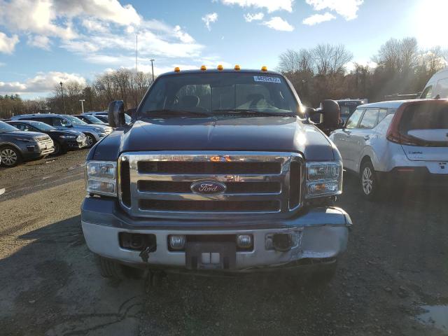 1FTWX31526EB95855 - 2006 FORD F350 SRW S BLUE photo 5