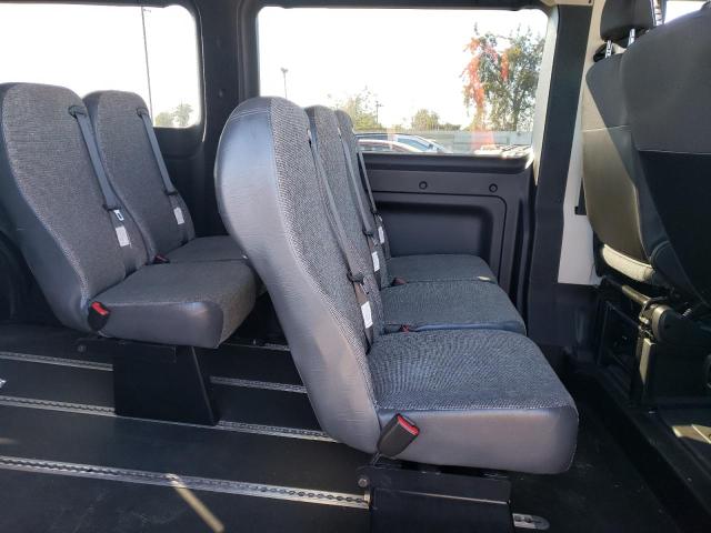 3C6TRVDG8JE114268 - 2018 RAM PROMASTER WHITE photo 11