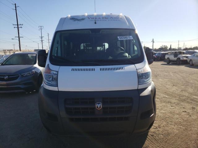 3C6TRVDG8JE114268 - 2018 RAM PROMASTER WHITE photo 5