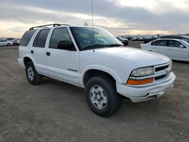 1GNDT13XX4K137567 - 2004 CHEVROLET BLAZER WHITE photo 4