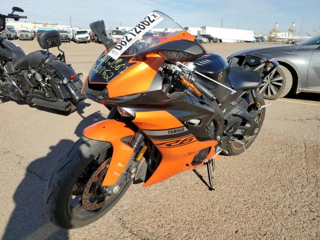 JYARJ28E1LA006321 - 2020 YAMAHA YZFR6 ORANGE photo 2