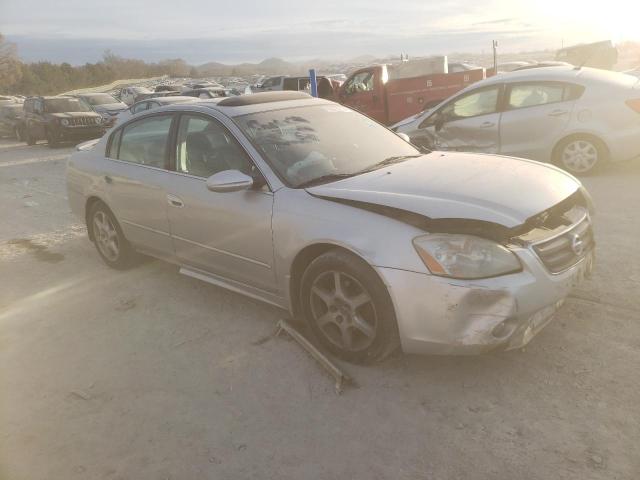 1N4BL11D03C331063 - 2003 NISSAN ALTIMA SE SILVER photo 4