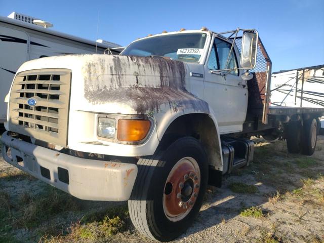 1FDNF70J8TVA26337 - 1996 FORD F700 WHITE photo 2