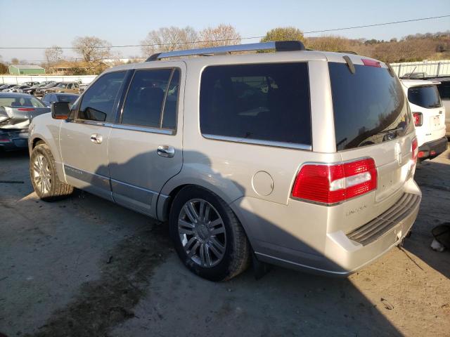 5LMFU28577LJ05727 - 2007 LINCOLN NAVIGATOR SILVER photo 2