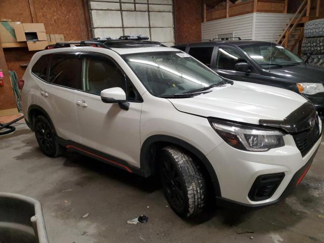 JF2SKAJC6KH542517 - 2019 SUBARU FORESTER S WHITE photo 4