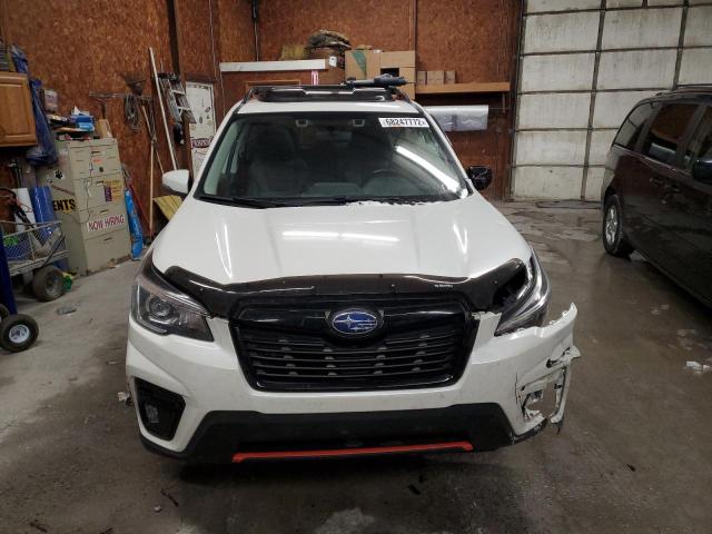 JF2SKAJC6KH542517 - 2019 SUBARU FORESTER S WHITE photo 5