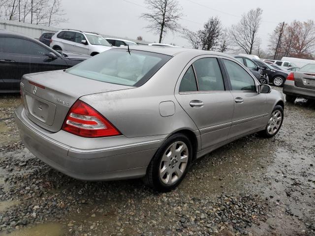 WDBRF84J25F622934 - 2005 MERCEDES-BENZ C 320 4MAT GRAY photo 3