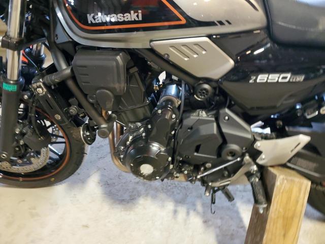 ML5EREM14NDA73493 - 2022 KAWASAKI ER650 M BLACK photo 7