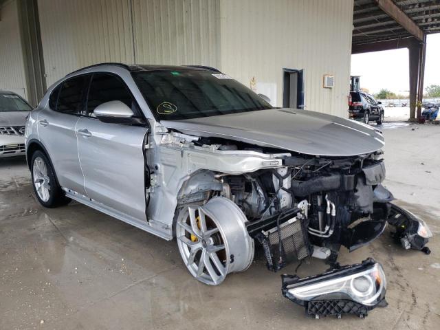 ZASFAKNN8J7B78505 - 2018 ALFA ROMEO STELVIO TI SILVER photo 4
