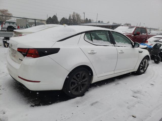 KNAGN4A78B5149004 - 2011 KIA OPTIMA EX WHITE photo 3