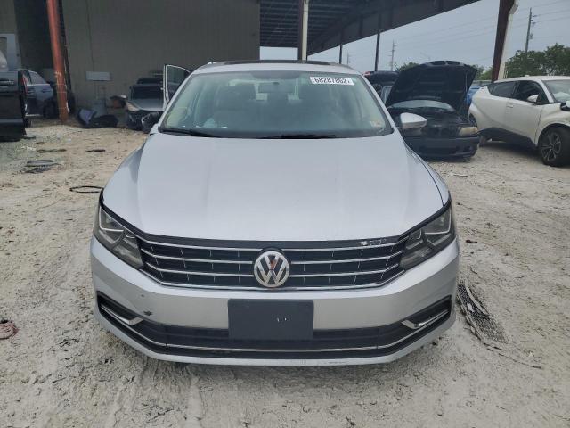 1VWBT7A39HC036407 - 2017 VOLKSWAGEN PASSAT SE SILVER photo 5