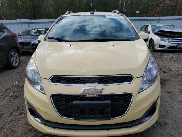 KL8CF6S92EC413322 - 2014 CHEVROLET SPARK 2LT YELLOW photo 5