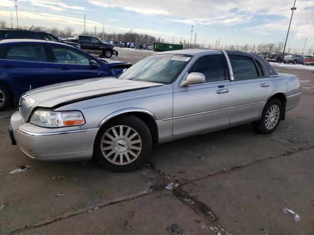 1LNHM83WX4Y601344 - 2004 LINCOLN TOWN CAR U SILVER photo 1