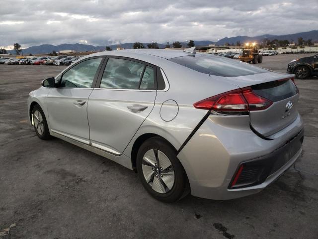 KMHC75LC7MU260918 - 2021 HYUNDAI IONIQ SE SILVER photo 3