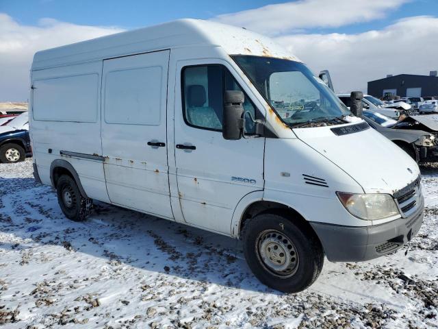 WD0PD644465879797 - 2006 DODGE SPRINTER WHITE photo 4