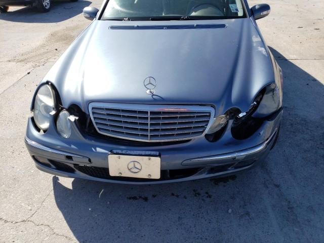 WDBUF65J24A429482 - 2004 MERCEDES-BENZ E 320 BLUE photo 11