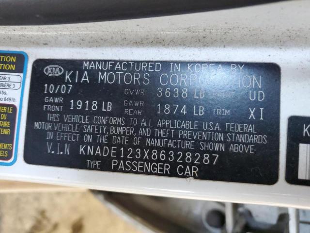 KNADE123X86328287 - 2008 KIA RIO BASE WHITE photo 12