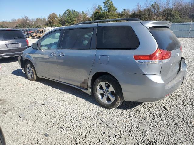 5TDKK3DC1BS135545 - 2011 TOYOTA SIENNA LE SILVER photo 2