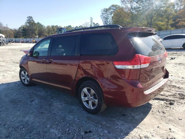 5TDKK3DC7CS246277 - 2012 TOYOTA SIENNA LE RED photo 2