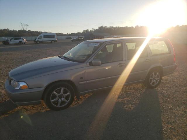 YV1LW56D8X2600454 - 1999 VOLVO V70 GLT SILVER photo 1