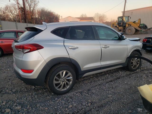 KM8J33A42JU660013 - 2018 HYUNDAI TUCSON SEL SILVER photo 3