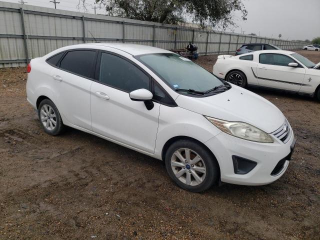 3FADP4BJXCM157424 - 2012 FORD FIESTA SE WHITE photo 4