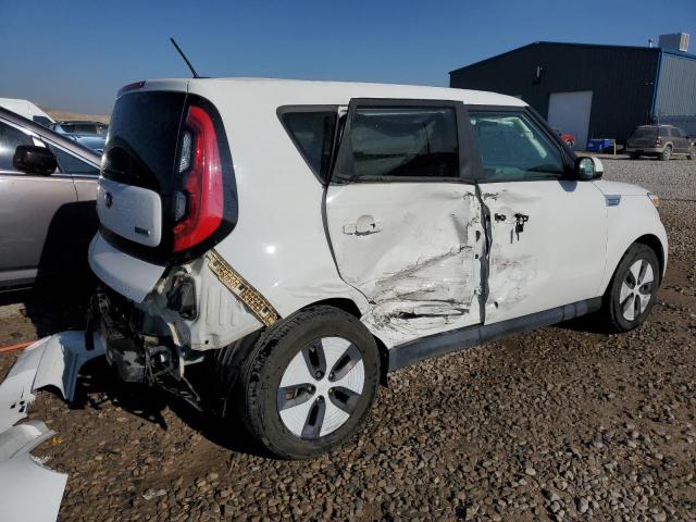 KNDJP3AE3G7013824 - 2016 KIA SOUL EV WHITE photo 3