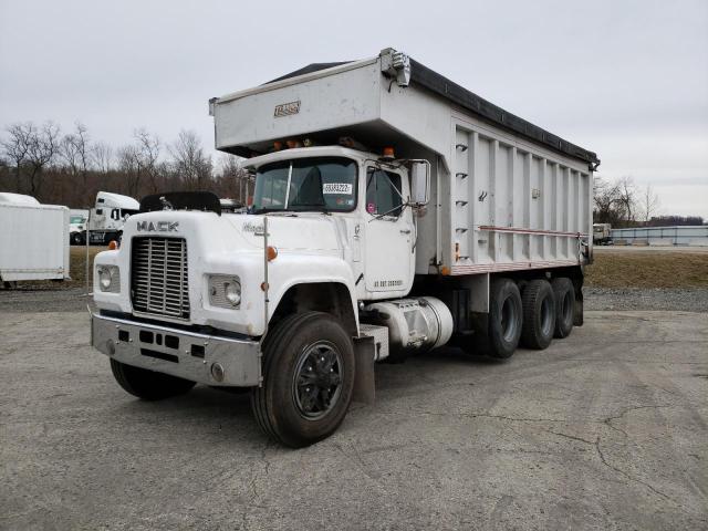 1M2P270C0MM010033 - 1991 MACK 600 RD600 WHITE photo 2