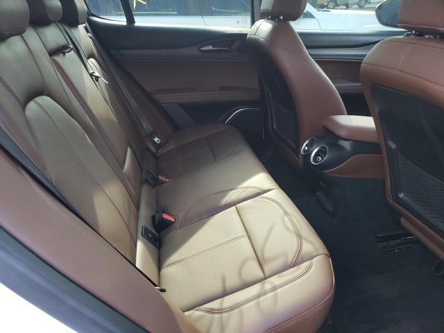 ZASPAKBN5M7D19902 - 2021 ALFA ROMEO STELVIO TI WHITE photo 10