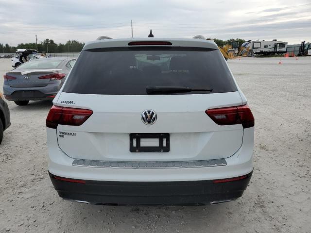 3VV3B7AX5KM174174 - 2019 VOLKSWAGEN TIGUAN SE WHITE photo 6