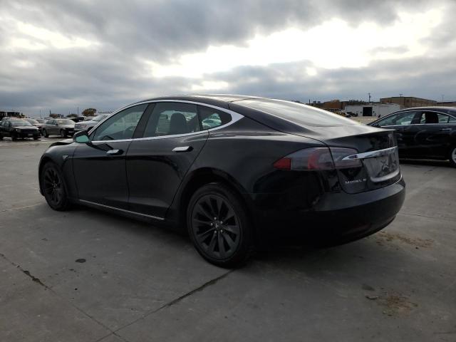 5YJSA1E27GF146946 - 2016 TESLA MODEL S Negro foto 2