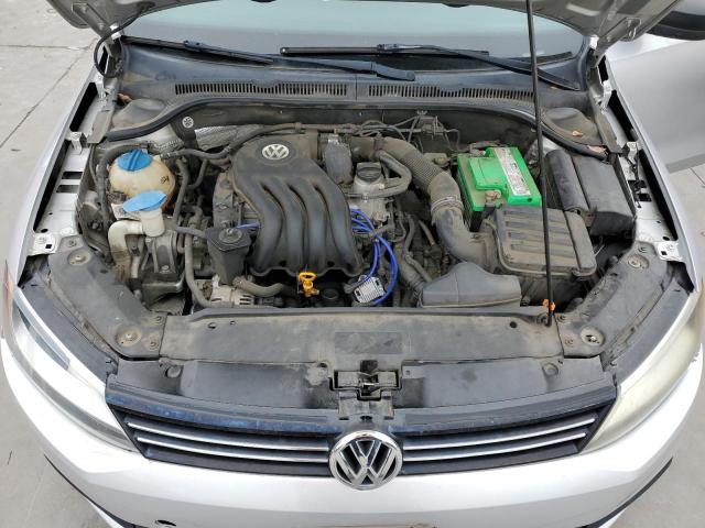 3VW2K7AJ3BM327704 - 2011 VOLKSWAGEN JETTA BASE فضي صورة 11