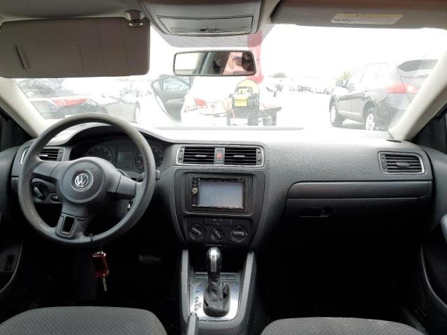 3VW2K7AJ3BM327704 - 2011 VOLKSWAGEN JETTA BASE فضي صورة 8