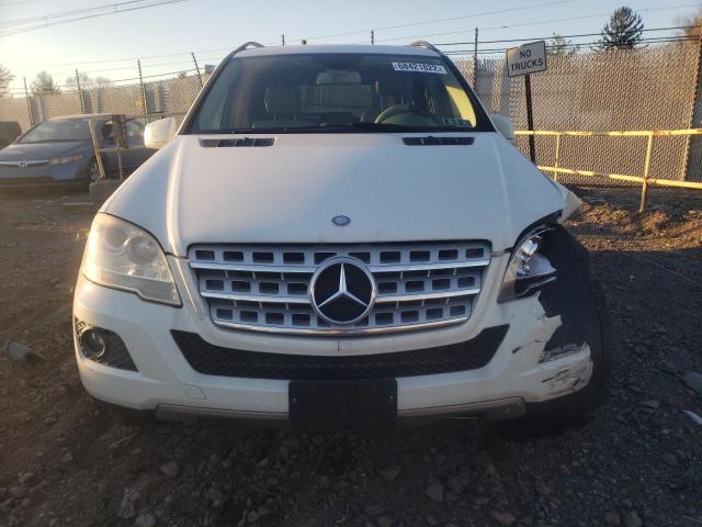 4JGBB8GB7BA678603 - 2011 MERCEDES-BENZ ML 350 4MA WHITE photo 5